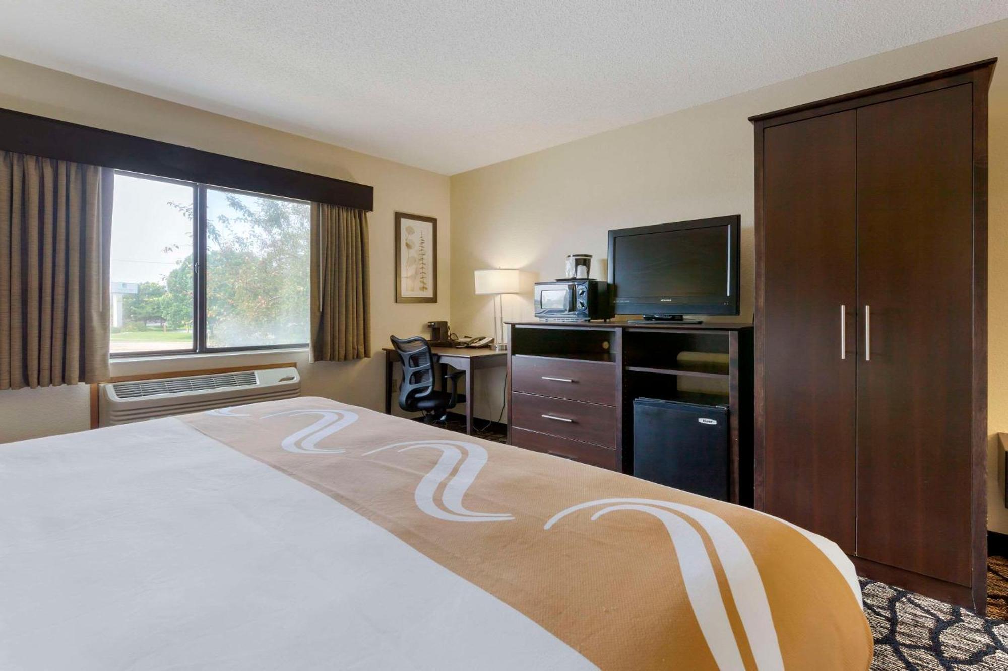Quality Inn Oshkosh Kültér fotó