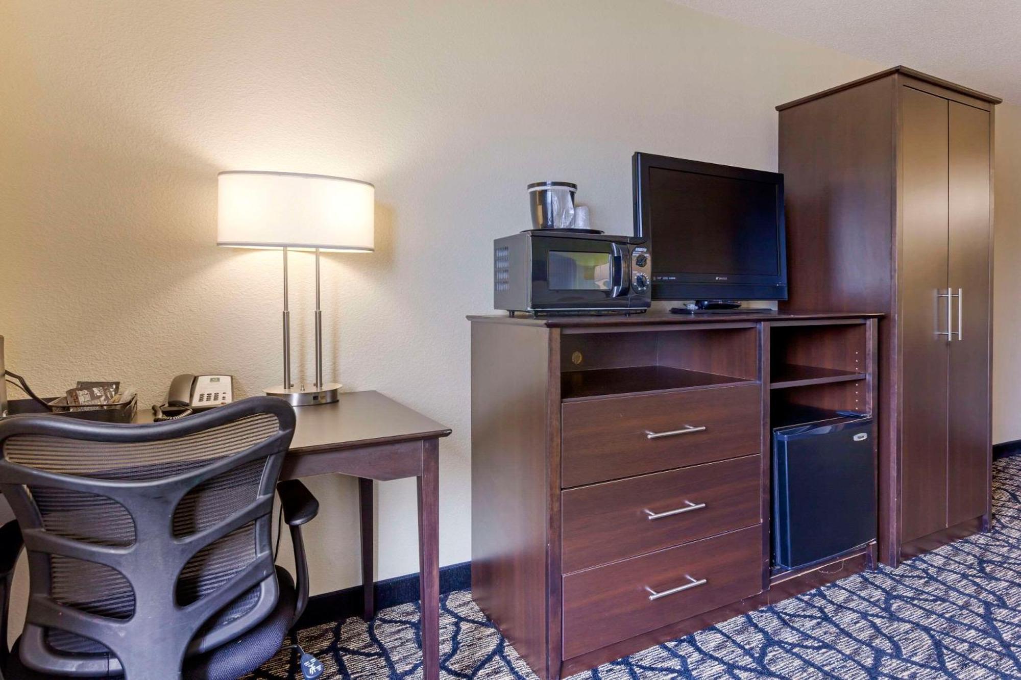 Quality Inn Oshkosh Kültér fotó