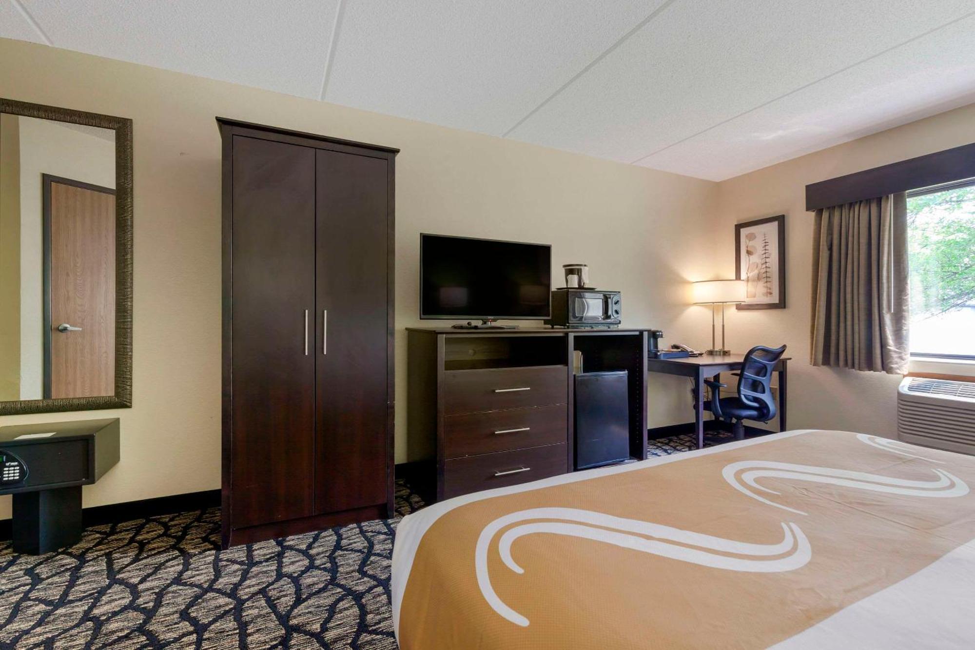 Quality Inn Oshkosh Kültér fotó